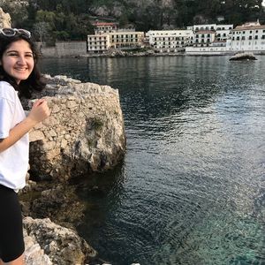 Meet your Posher, Amber